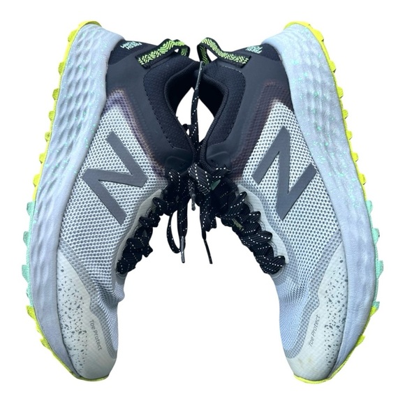 Women's New Balance Fresh Foam Arishi Trail Running Shoes Size 9, Gray Black - Picture 11 of 15